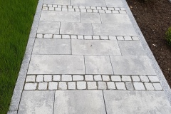 Gehweg und Wege / Bruchplatten aus Granit